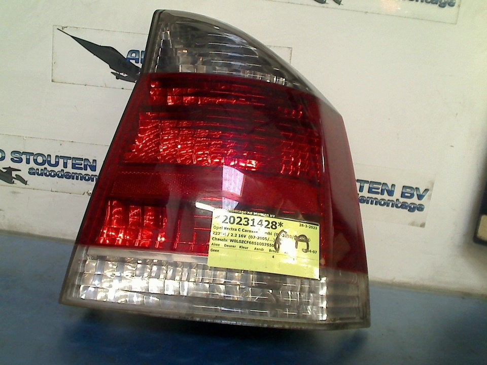 Achterlicht Rechts Opel Vectra C GTS 2004 13157647, Gebruikt, Bahnhofsplatz, Rüsselsheim am Main 65423, , Duitsland, Opel, Opel Automobile GmbH