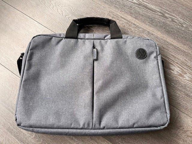 NIEUWE HP laptoptas 17", Grijs, 17 inch of meer, Tabletvak, Ophalen of Verzenden