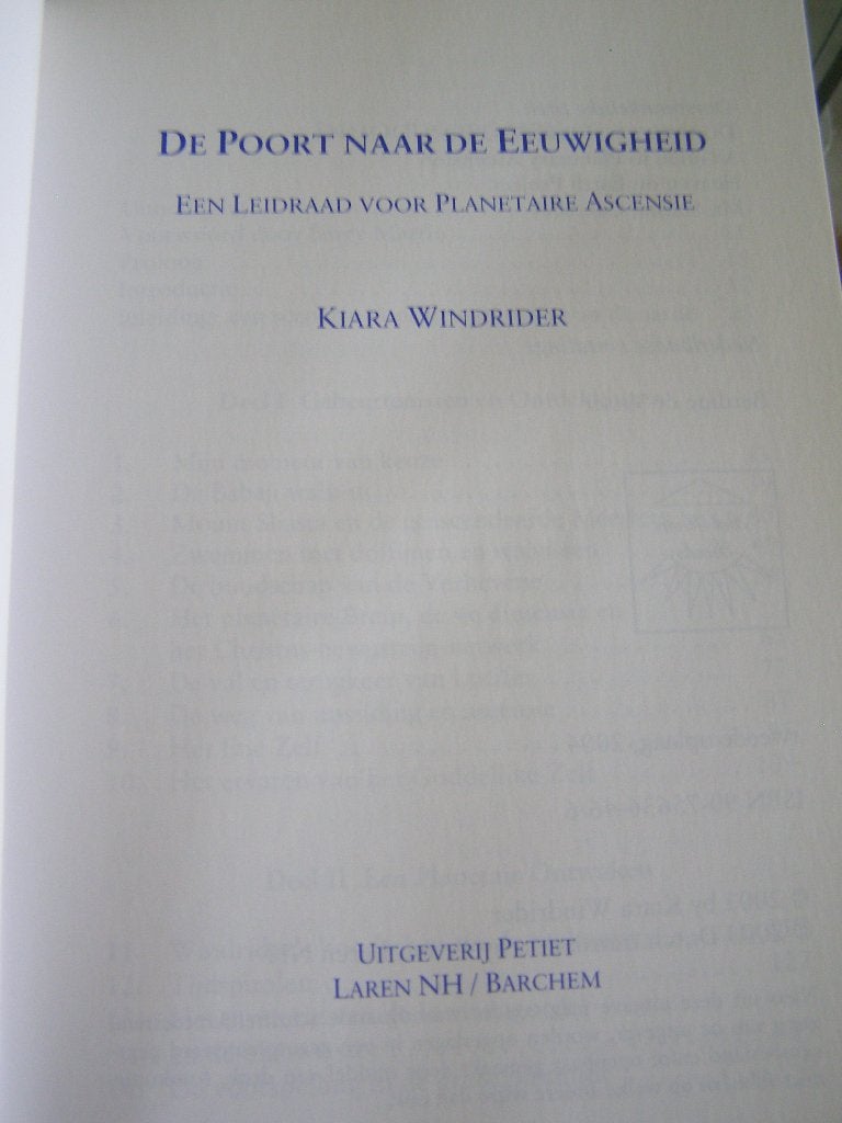 Boek De poort naar de eeuwigheid van Kiara Windrider, Achtergrond en Informatie, Spiritualiteit algemeen, Ophalen of Verzenden