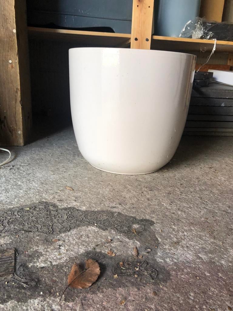 Grote plantenpot met watergeef systeem, Tuin en Terras, Bloempotten, Rond, Zo goed als nieuw, Minder dan 40 cm, Aardewerk