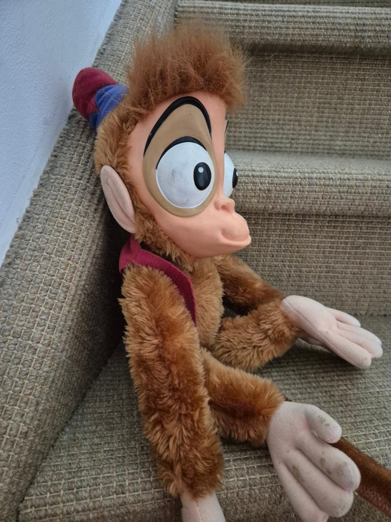 Disney Aladdin Abu knuffel - uit Disney store, Kinderen en Baby's, Speelgoed | Knuffels en Pluche, Disney, Ophalen of Verzenden