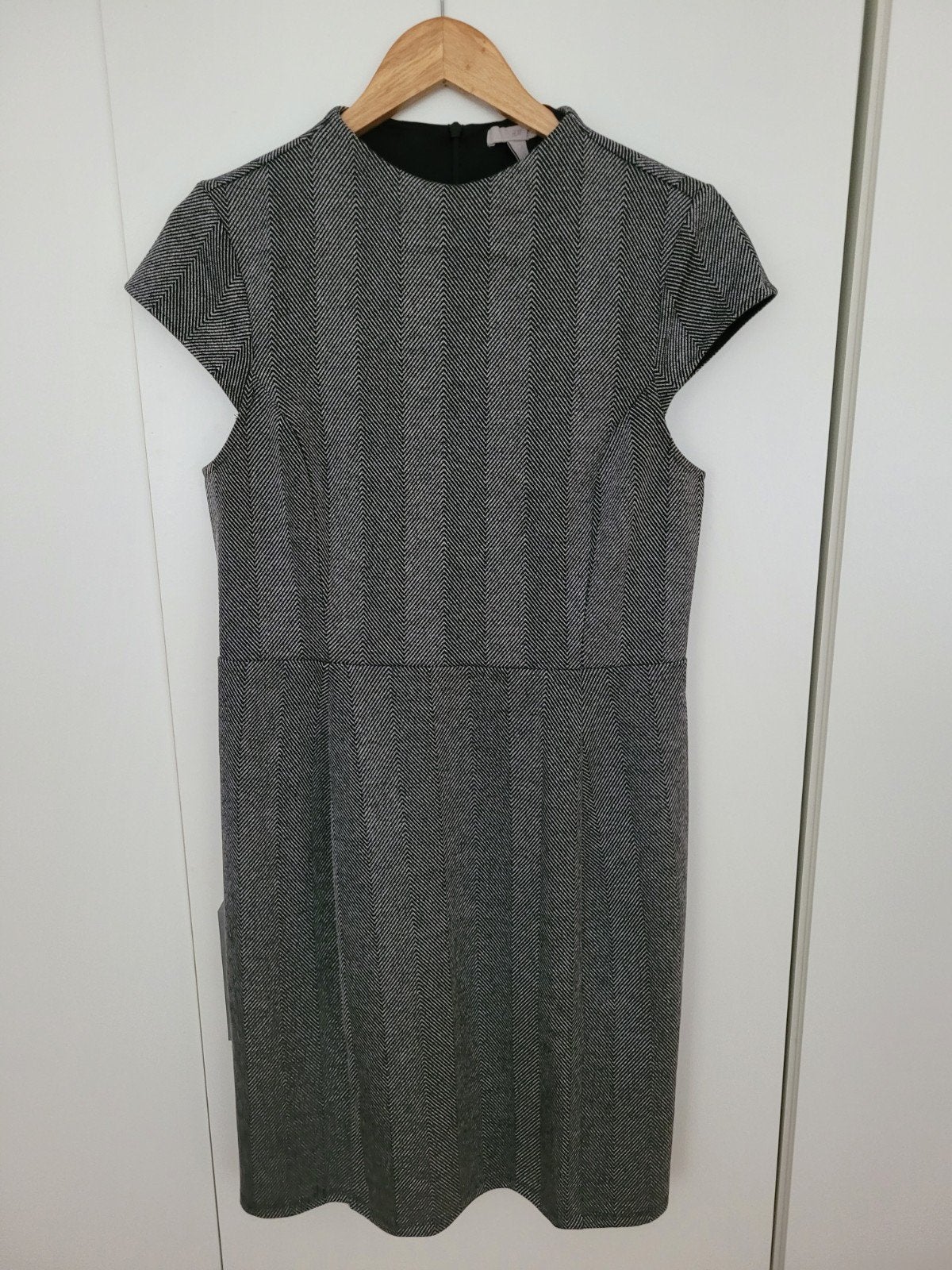 H&M Jurk Zwart/Wit Visgraatpatroon Maat L, H&M, Zwart, Maat 42/44 (L), Ophalen of Verzenden