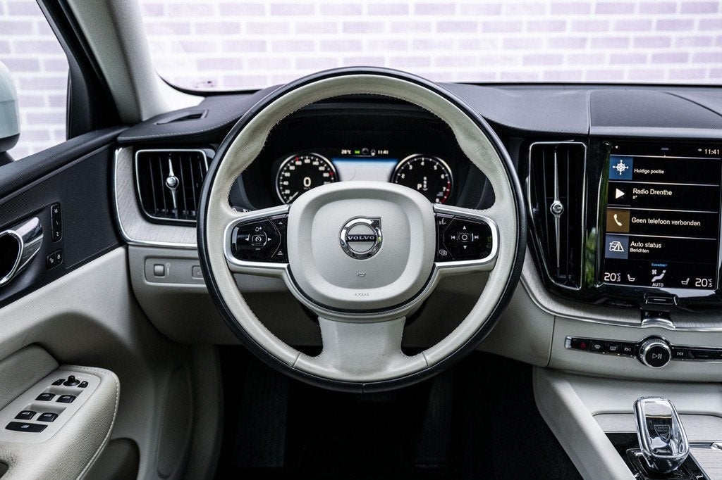 Volvo XC60 2.0 B5 Inscription | Navi | 360 Graden Camera | T, Auto's, Volvo, 12 maanden, 15 km/l, Gebruikt, Euro 6