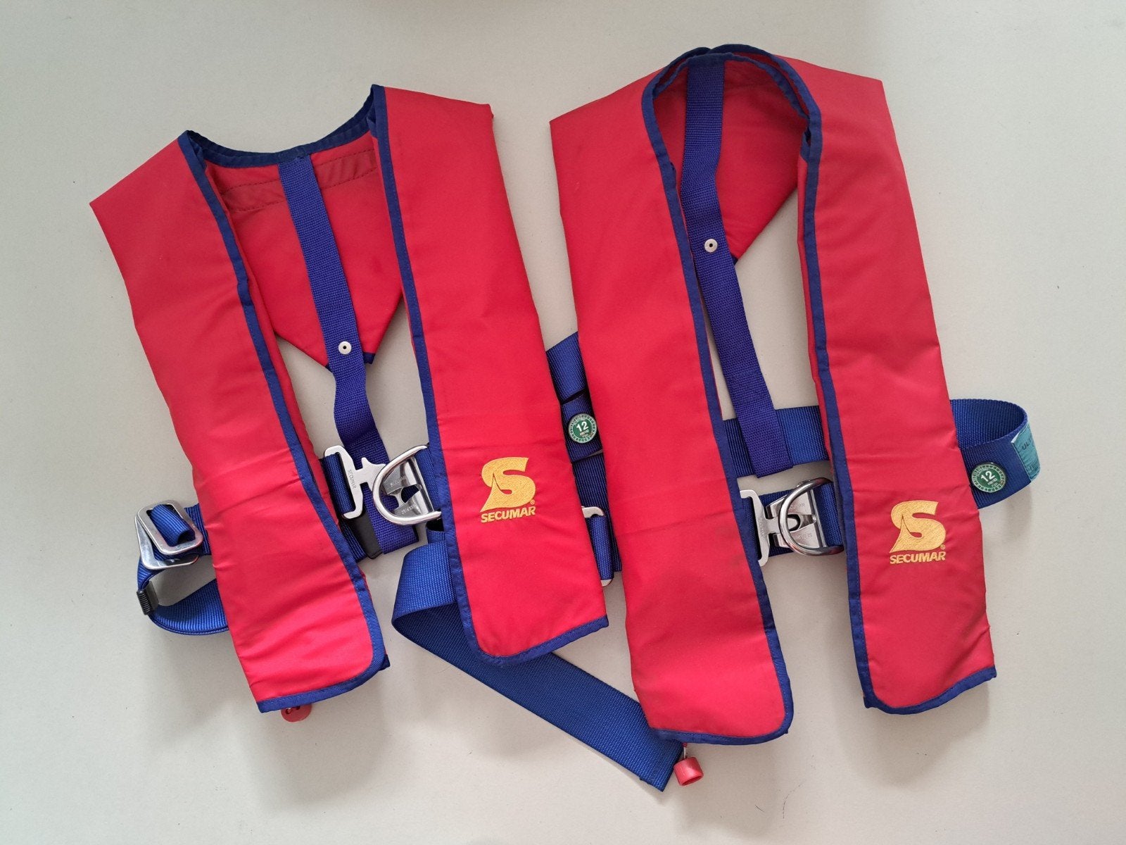 Secumar Ultra 150 reddingsvest/ zelfopblaasbaar Harnas, Watersport en Boten, Watersportkleding, Ophalen of Verzenden, Gebruikt