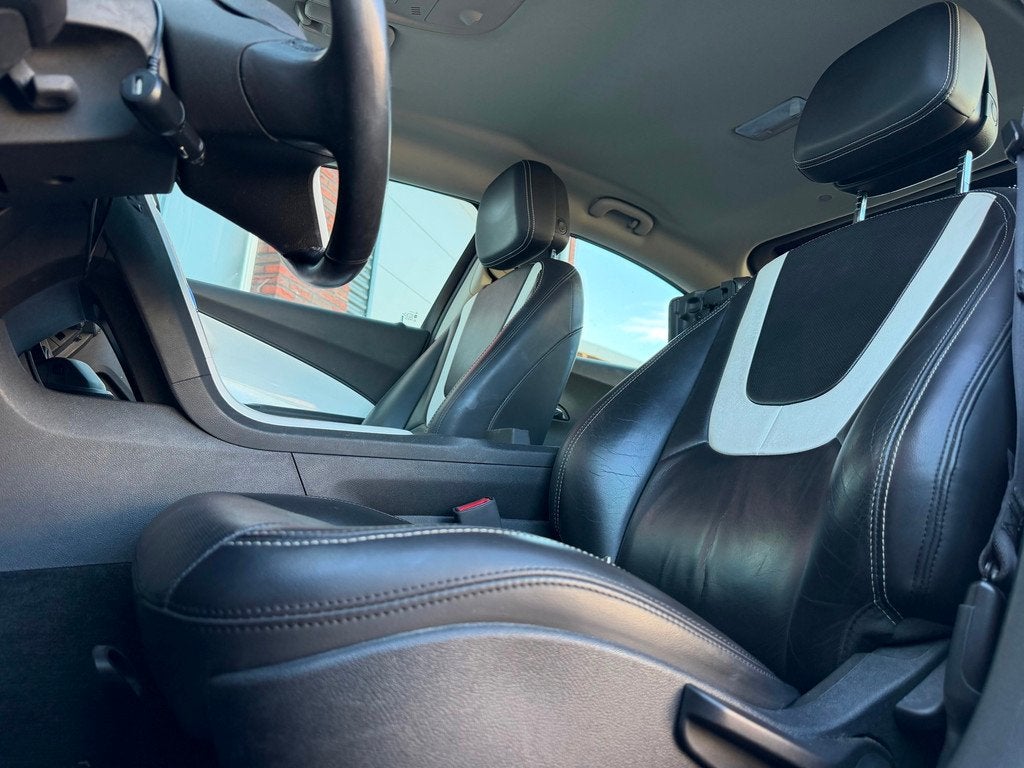 Chevrolet Volt 1.4 LT / Bose / Navi / Camera / PDC / Carpay, Euro 5, 86 pk, Gebruikt, 4 cilinders