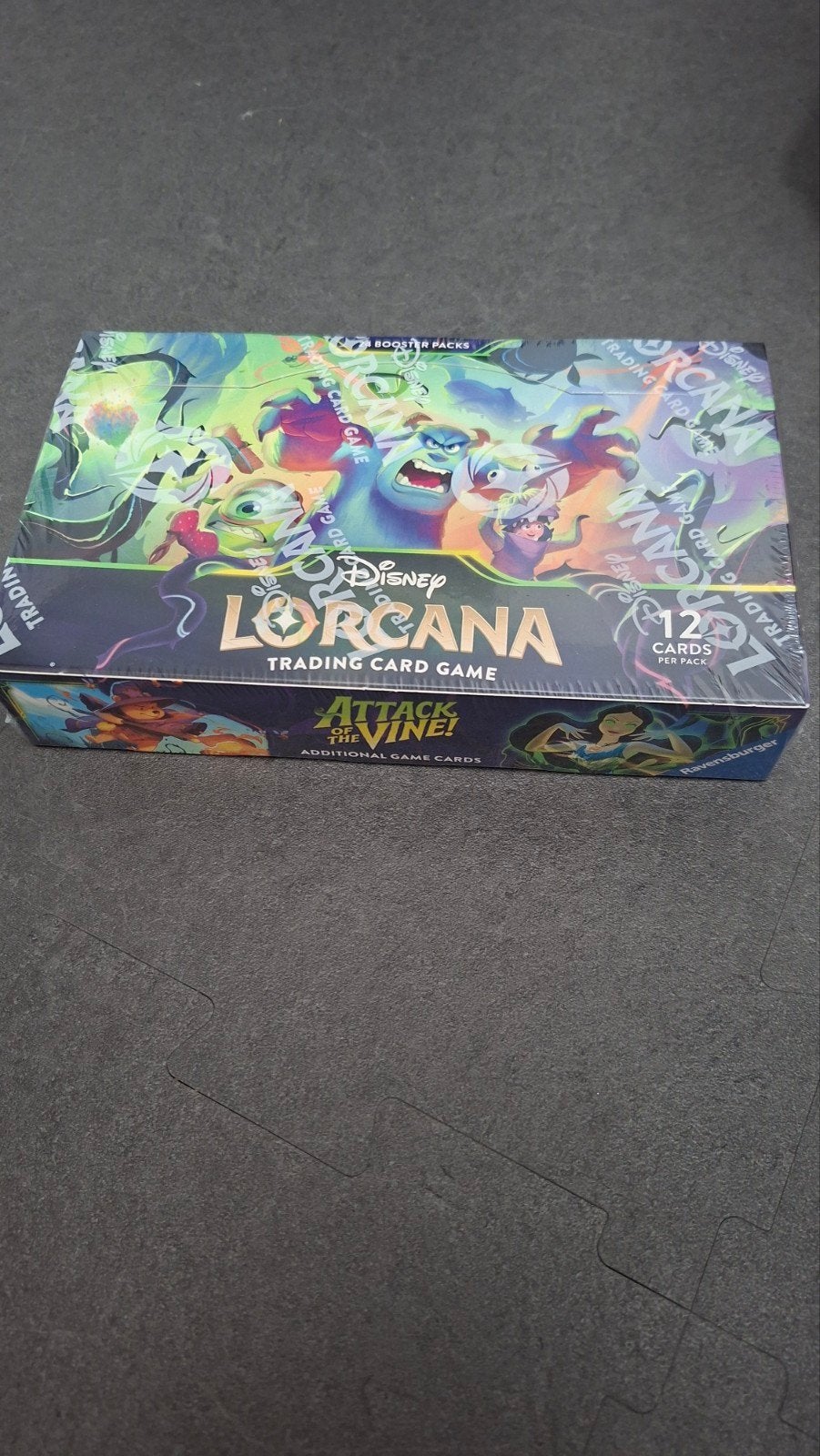 Lorcana Attack Of the Vine Boosterbox Case, Ophalen of Verzenden, Nieuw, Boosterbox