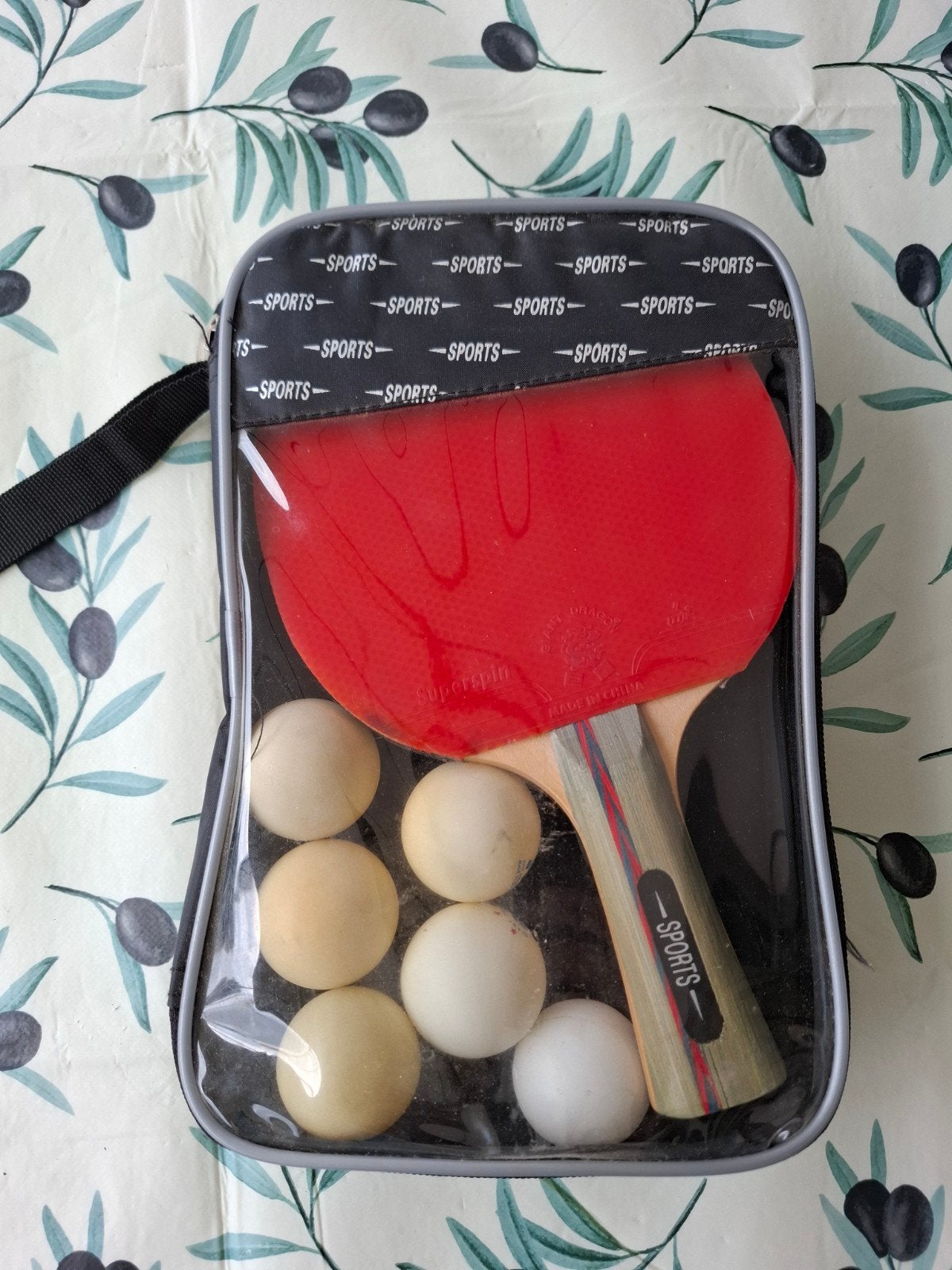Tafeltennis set: 2 batjes, 6 balletjes in opbergtasje, Ophalen of Verzenden, Gebruikt, Overige typen