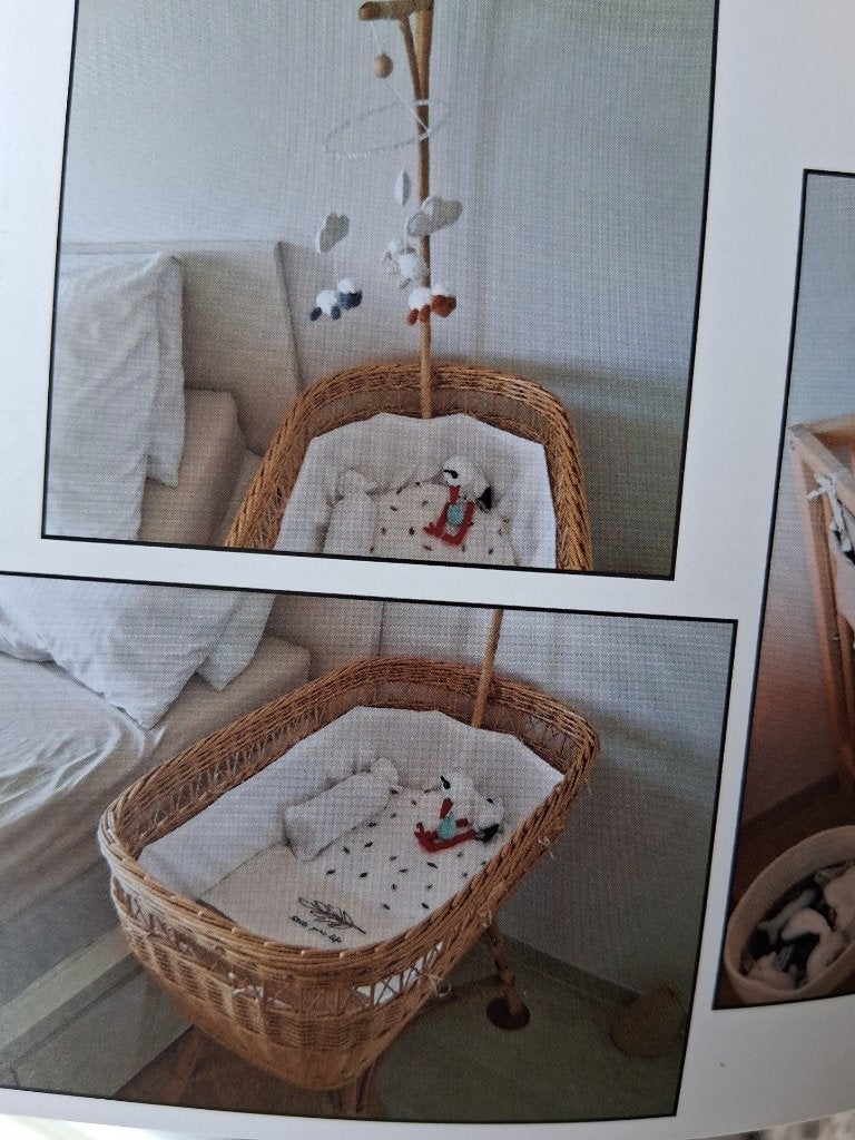 Baby wieg Rotan, Kinderen en Baby's, Ophalen, Zo goed als nieuw, Wieg