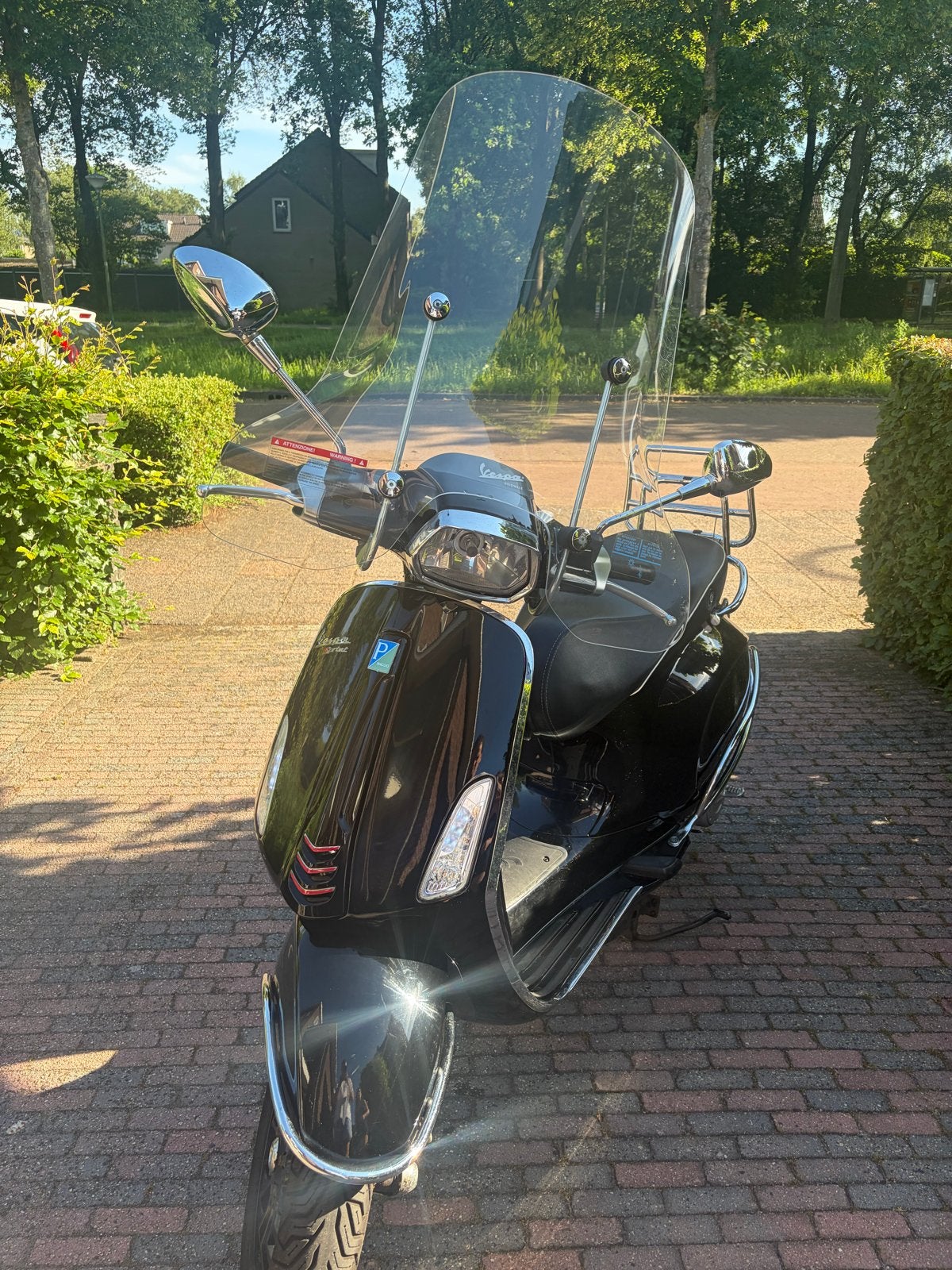 Zwarte Vespa Sprint 50 4T (2017) | Blauw kenteken (40 km/u), Ophalen, Gebruikt, Maximaal 45 km/u, Overige modellen