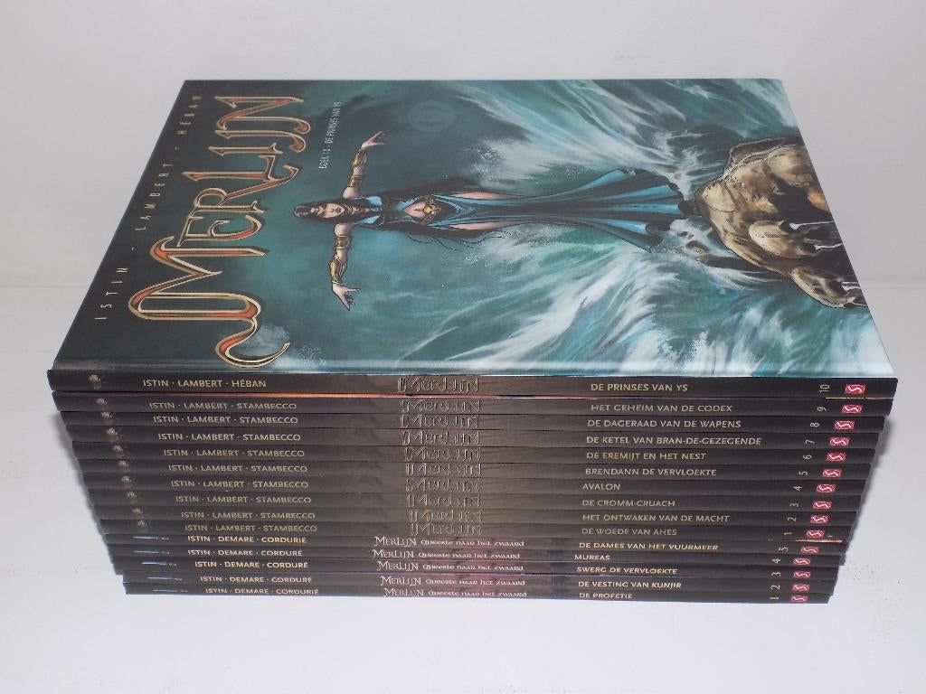 Merlijn ~ Complete serie HC''s 1 t/m 10 + Queeste 1 t/m 5, Complete serie of reeks, Ophalen of Verzenden, Zo goed als nieuw