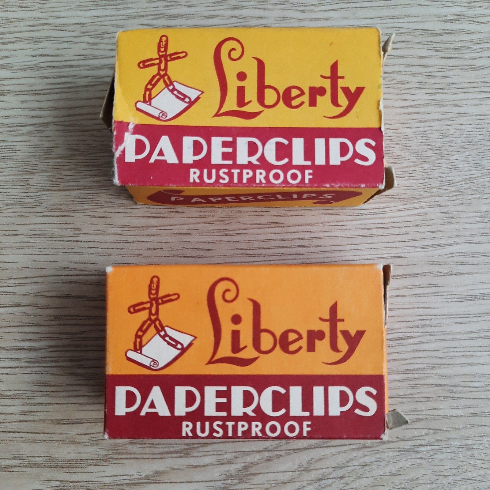 2x vintage doosje: Liberty paperclips rustproof, Ophalen of Verzenden
