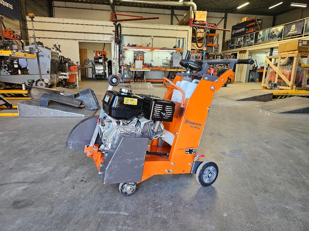 Husqvarna FS400LV met nieuwe motor, Ophalen, 70 mm of meer, Overige typen, Zo goed als nieuw