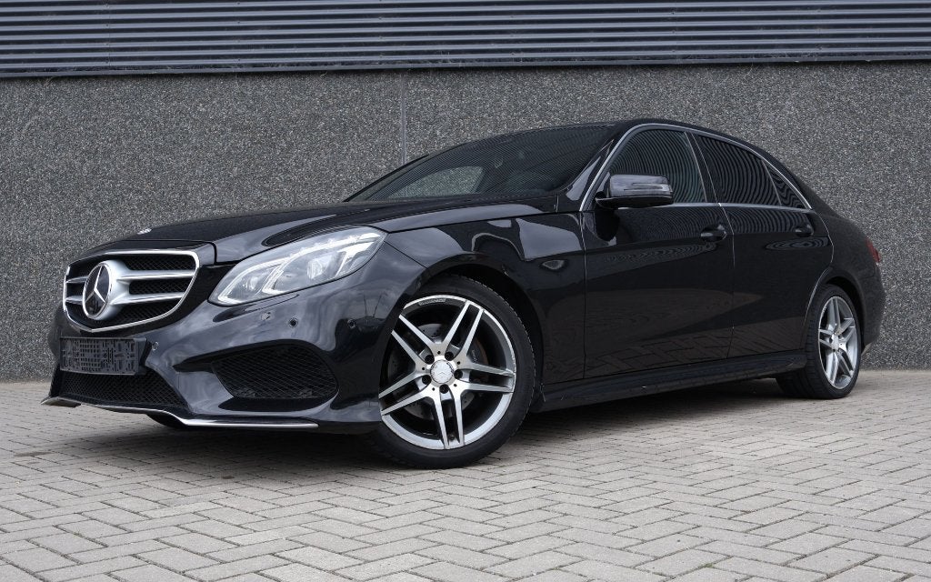 Mercedes-Benz E250 CDI AMG Line Facelift PANO (2014), Auto's, Mercedes-Benz, Automaat, Euro 5, Achterwielaandrijving, Zwart
