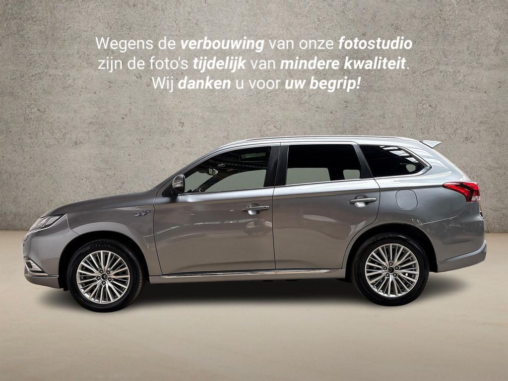 Mitsubishi Outlander 2.4 PHEV Deluxe 225Pk Automaat (SCHUIFD, Auto's, Mitsubishi, Automaat, 12 maanden, 4 cilinders, Bedrijf