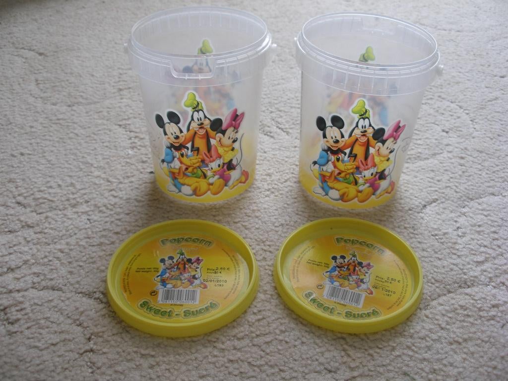2 popcornbekers met deksel orgineel uit euro disney, Ophalen of Verzenden, Zo goed als nieuw