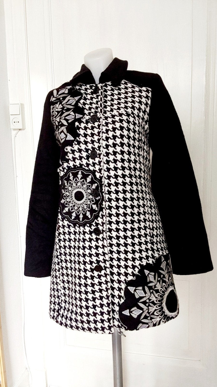 Mooie Desigual mantel maat 36, Zwart, Ophalen of Verzenden, Zo goed als nieuw, Desigual