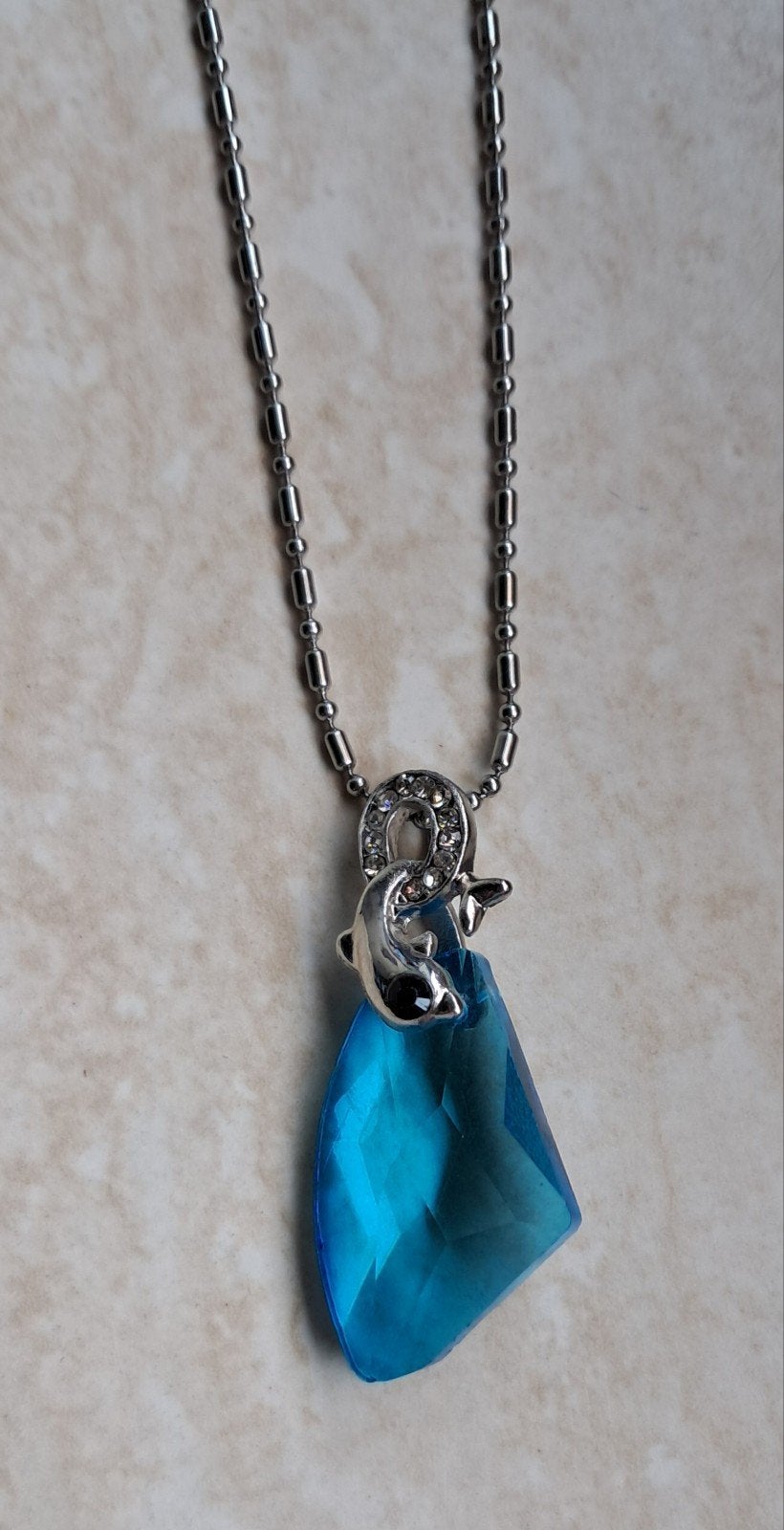 Ketting steen en dolfijntje., Sieraden, Tassen en Uiterlijk, Ophalen of Verzenden, Zilver, Overige materialen