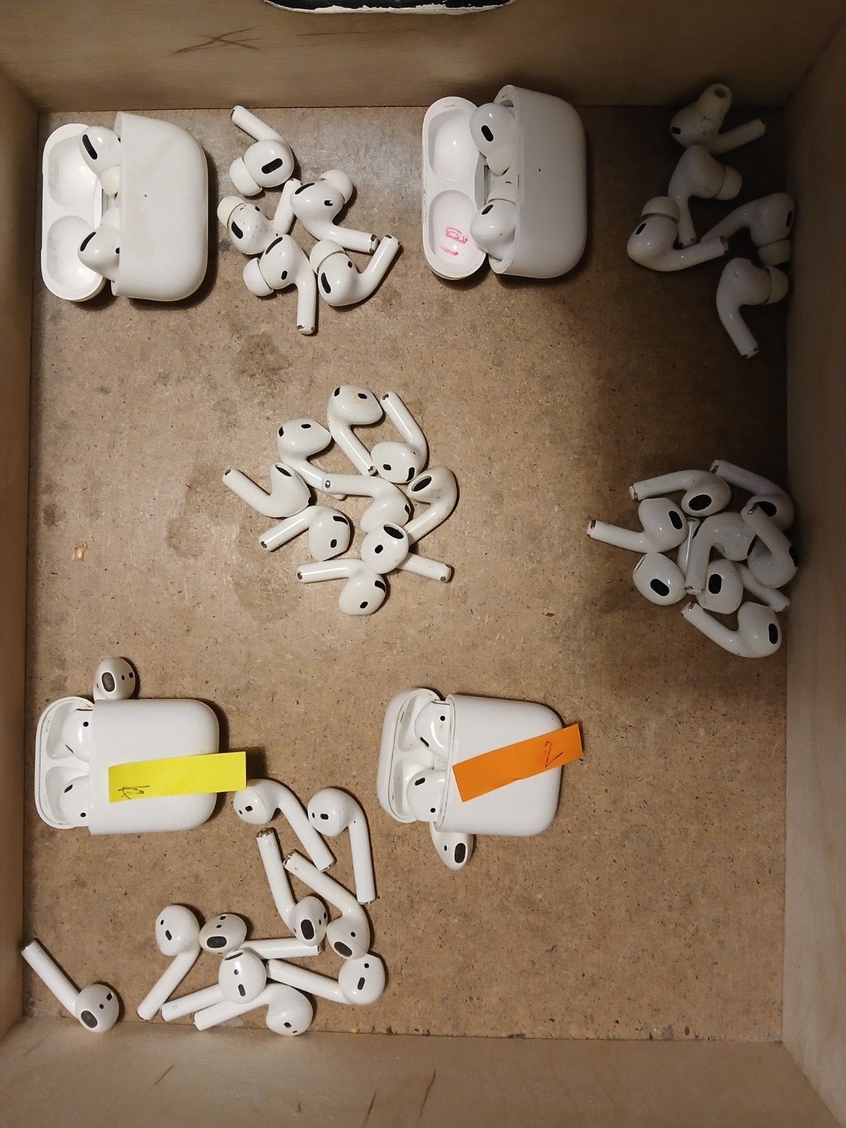 AirPods ideaal als vervanging of defect. diverse modellen, Ophalen of Verzenden, Gebruikt, Apple