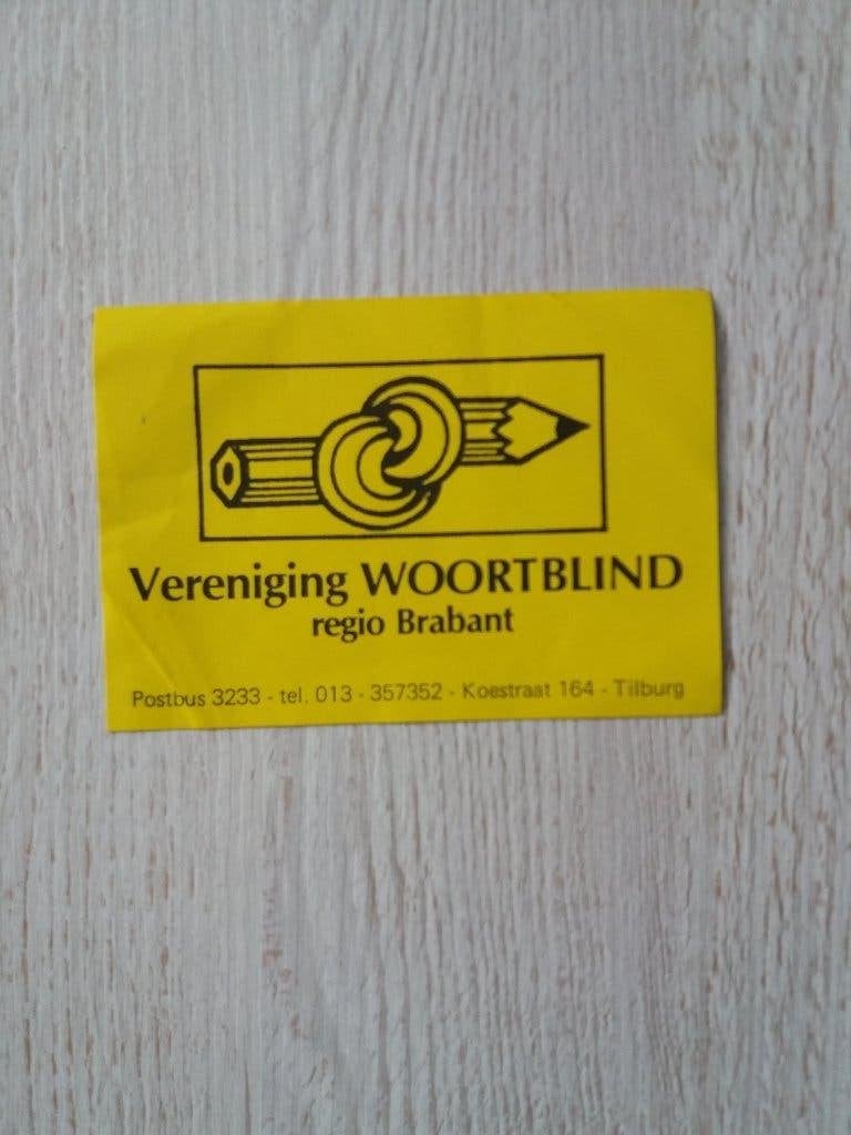 sticker Vereniging WOORTBLIND regio Brabant in Tilburg, Ophalen of Verzenden, Zo goed als nieuw, Bedrijf of Vereniging