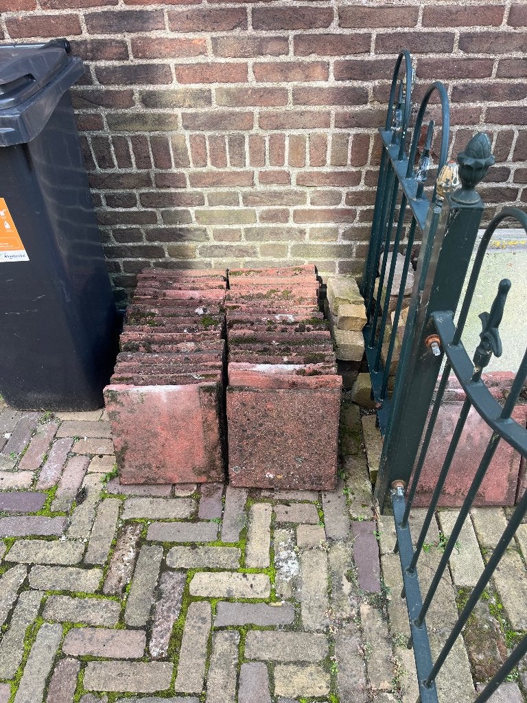 Daktegels, rood 30/30, Ophalen, Gebruikt