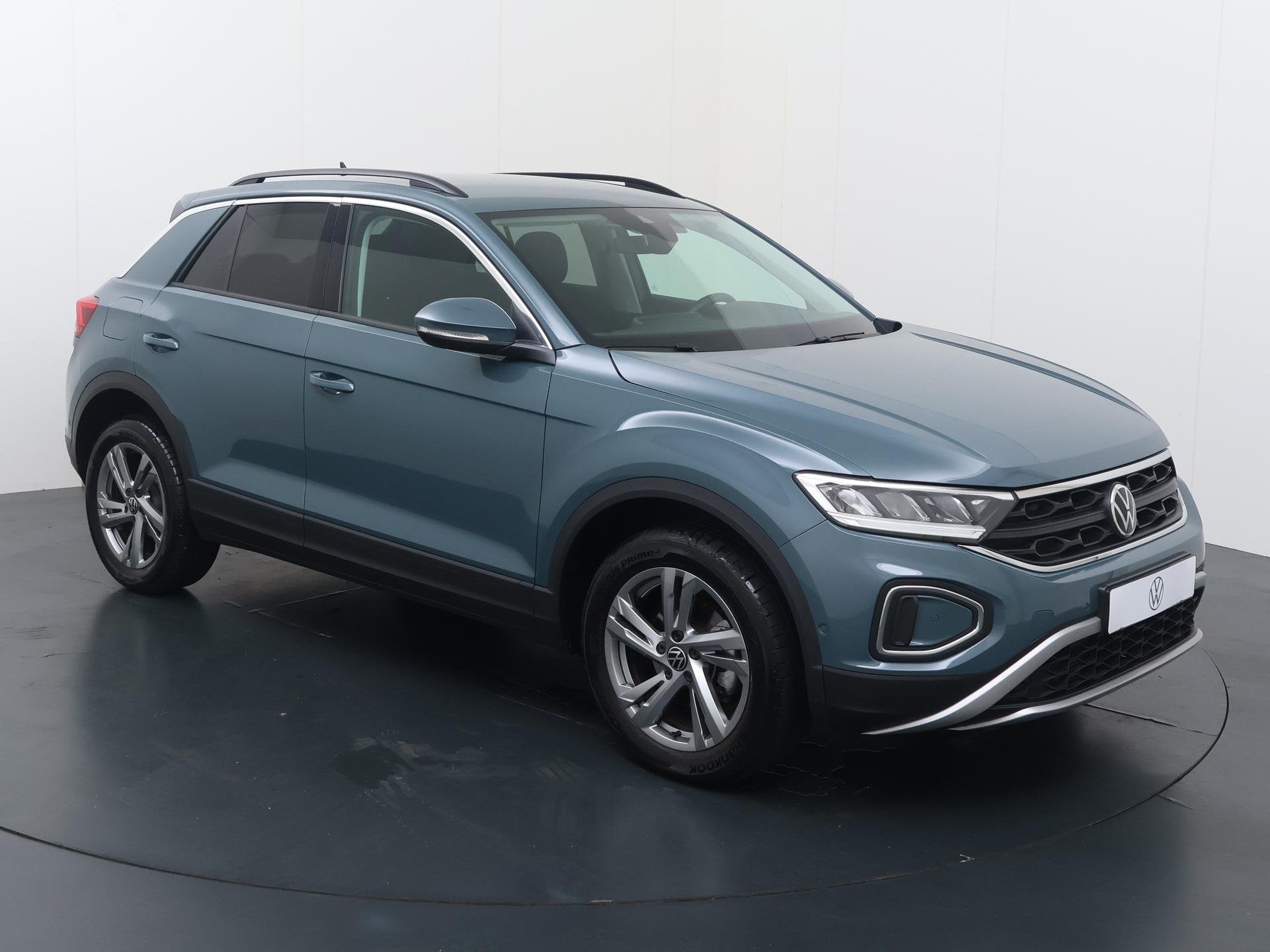 Volkswagen T-Roc 1.0 TSI Life Edition | 116 PK | Trekhaak af, 12 maanden, Stof, Gebruikt, Blauw