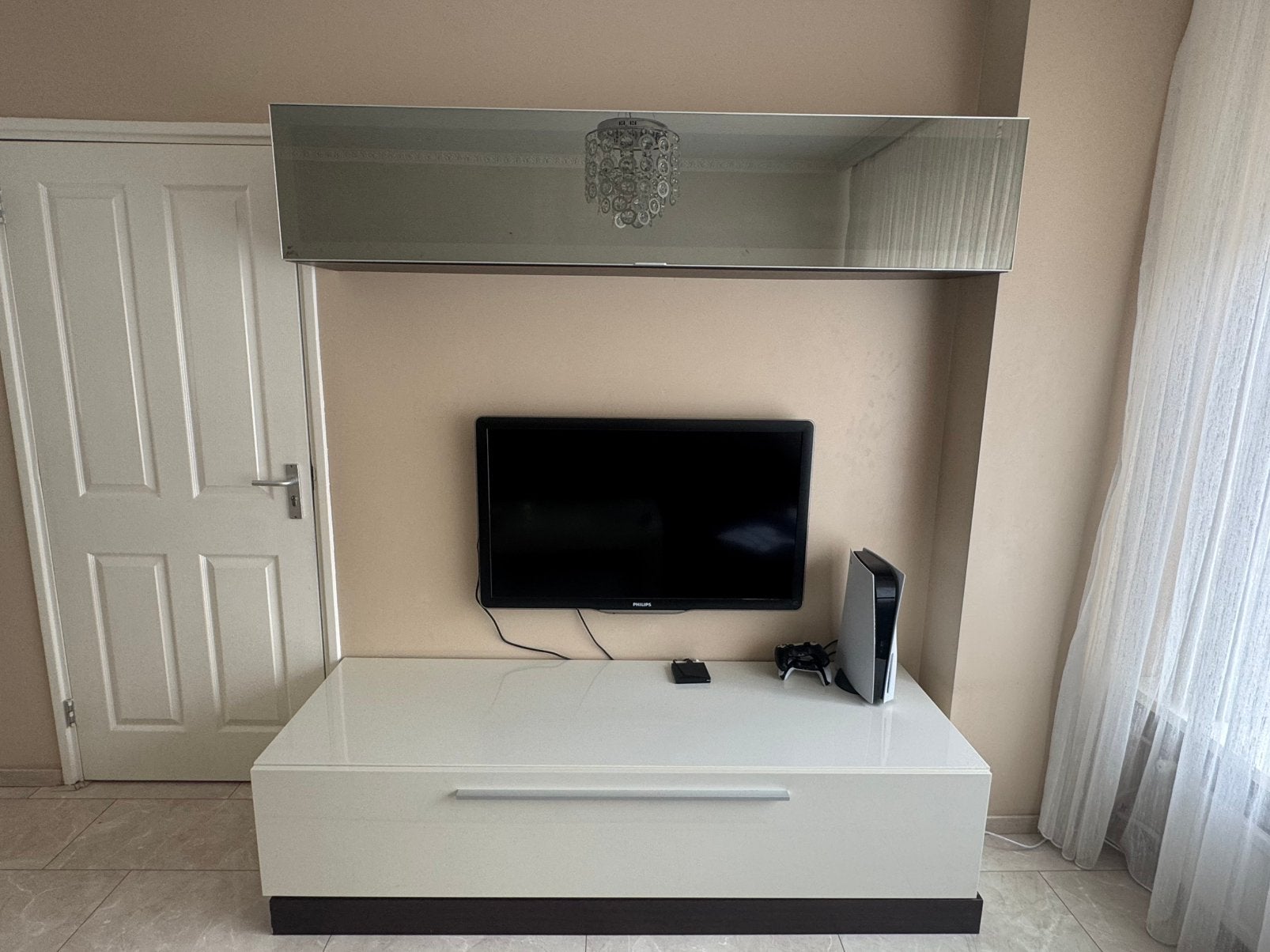 Tv meubel en plank, Huis en Inrichting, Woonaccessoires | Wandplanken en Boekenplanken, Ophalen of Verzenden