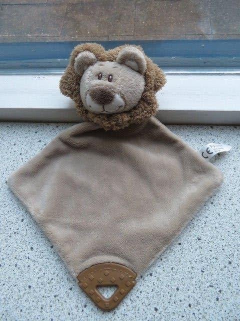 Knuffeldoek leeuw merk PIA International Soft Toys, Ophalen of Verzenden, Zo goed als nieuw, Met label, Leeuw