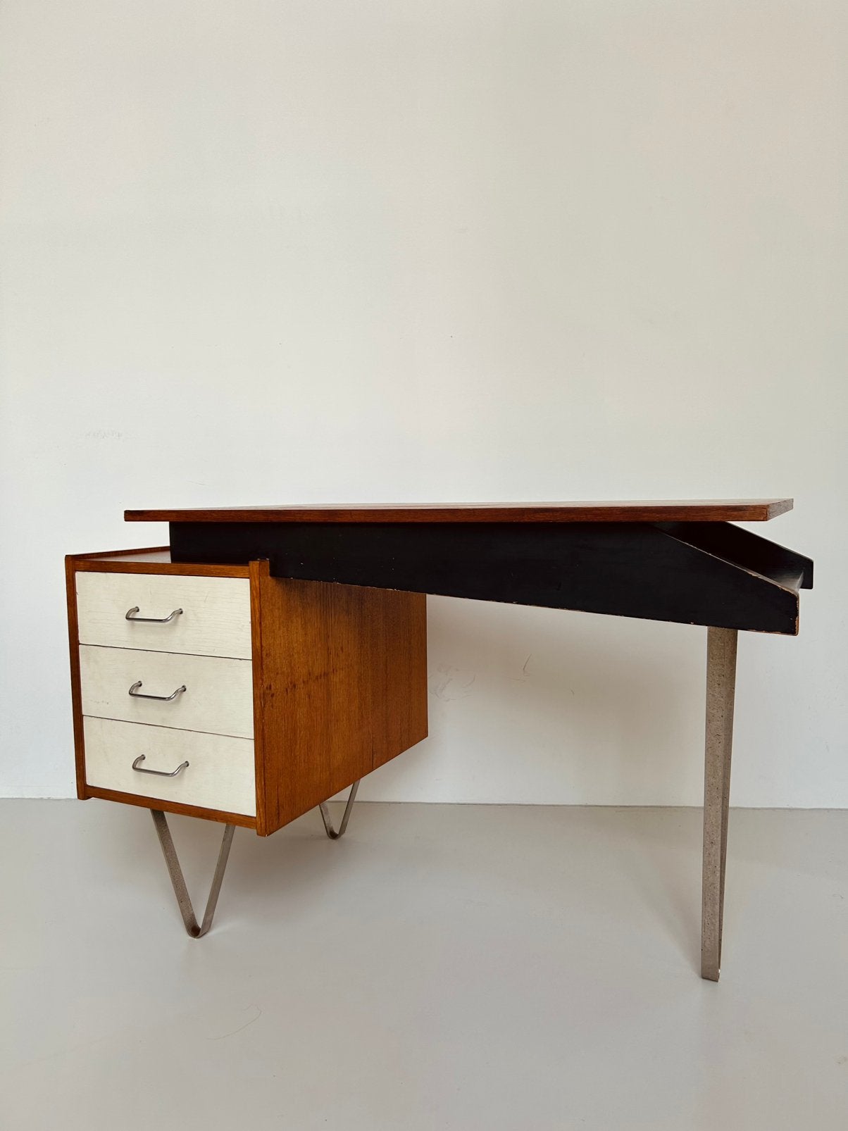 Tijsseling Nijkerk bureau vintage design jaren 50 60 70, Ophalen, Gebruikt, 117 cm, Hout