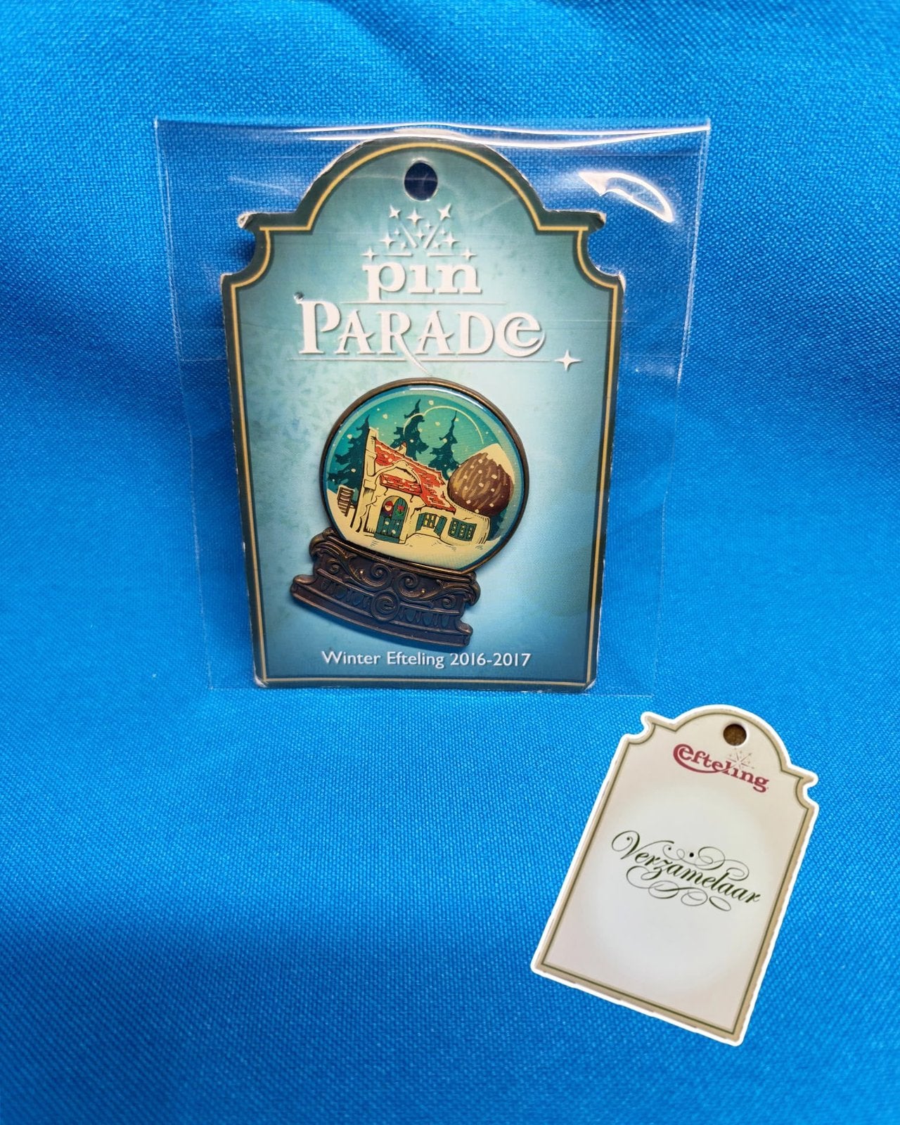 Winter Efteling pin Kabouterhuisje 2016-2017 nieuw ZELDZAAM!, Ophalen of Verzenden, Nieuw, Button of Speldje