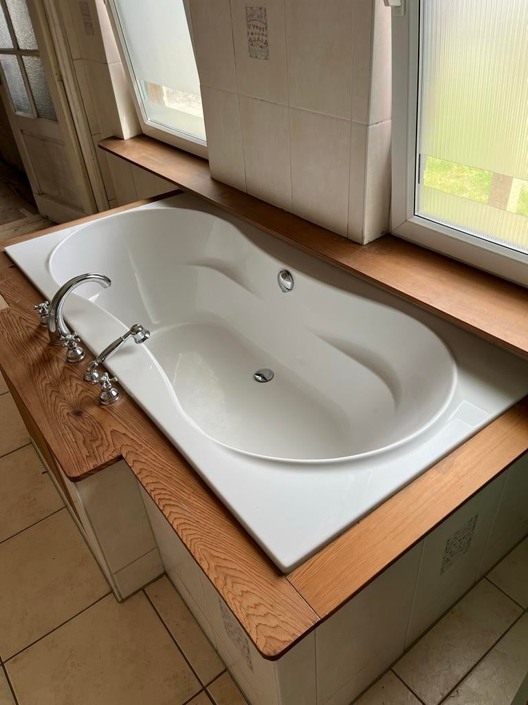 Inbouwbad met kranen, Doe-het-zelf en Verbouw, Sanitair, Ophalen, Gebruikt, Bad