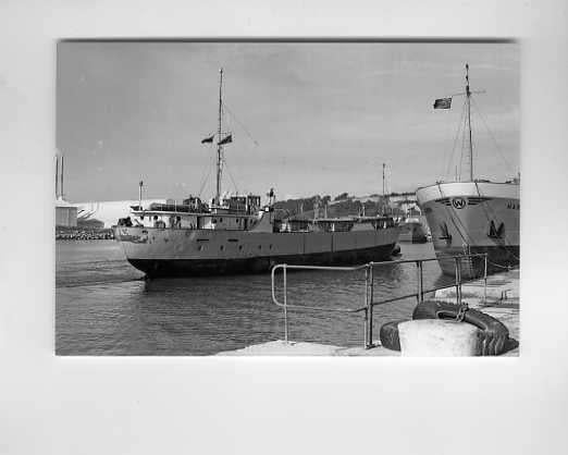 scheepvaart-foto-vliehors-2x, Ophalen of Verzenden, Zo goed als nieuw, Motorboot, Boek of Tijdschrift