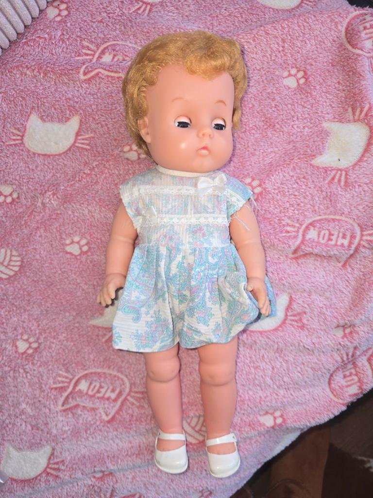 Vintage Roddy pop met blauwe ogen en jurkje, Ophalen of Verzenden, Gebruikt, Overige typen