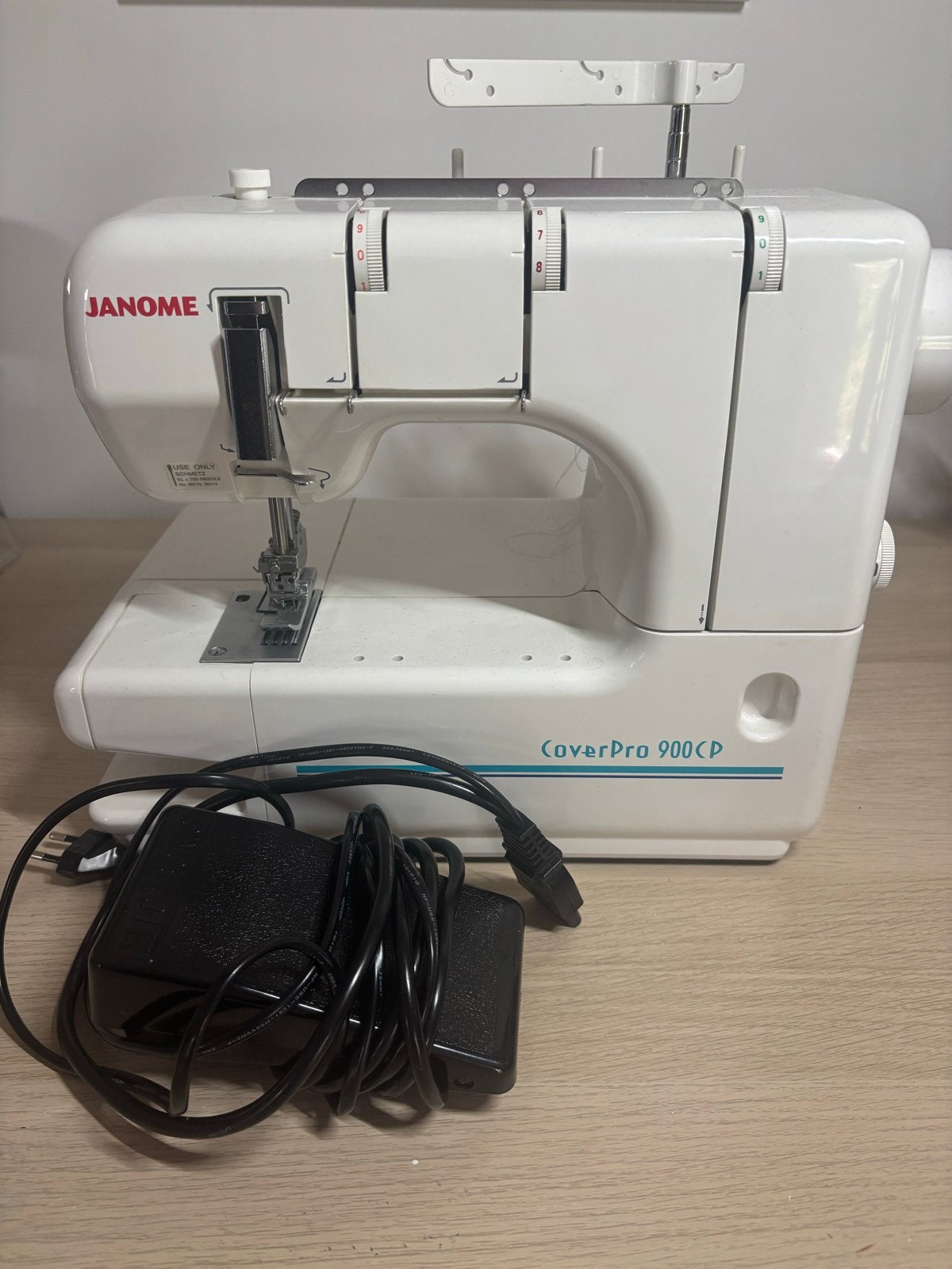 Janome CoverPro 900CP Coverlockmachine, Ophalen, Zo goed als nieuw, Lockmachine, Janome