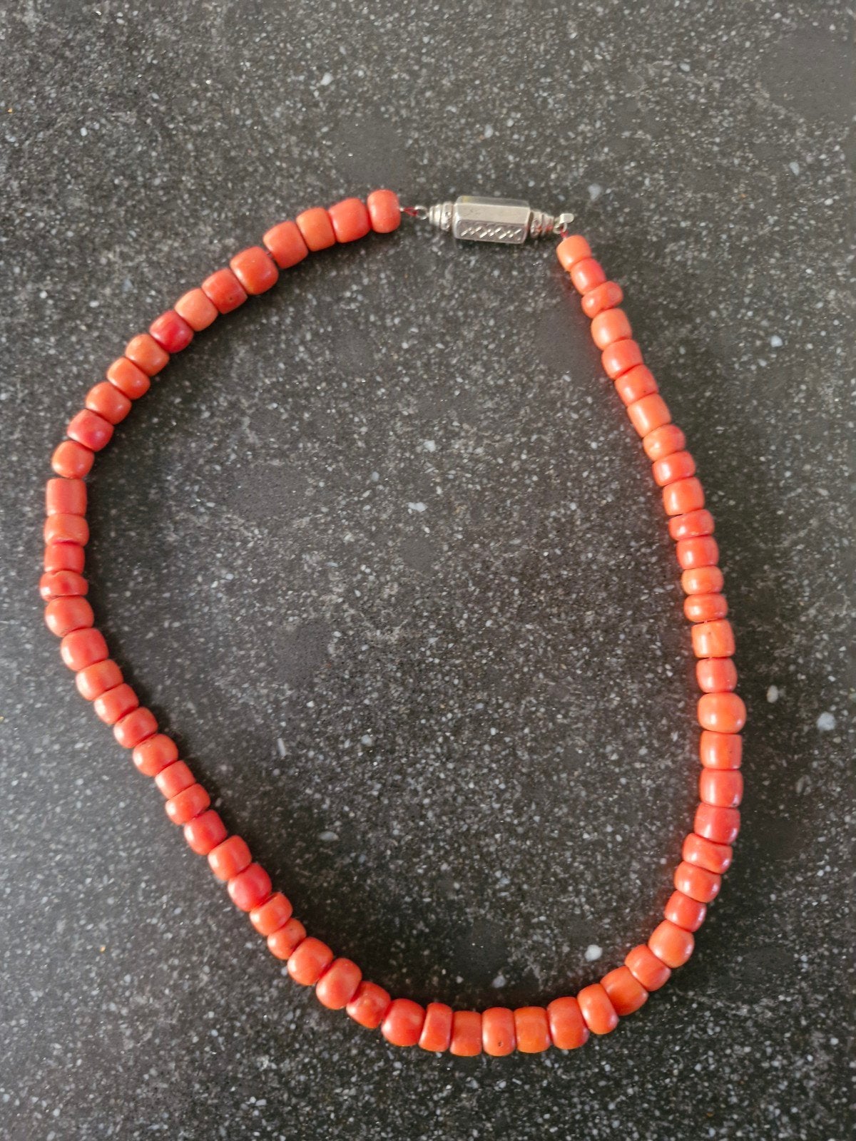 Prachtige Bloedkoralen Ketting met Zilveren Slotje, Sieraden, Tassen en Uiterlijk, Kettingen, Gebruikt, Steen of Mineraal, Rood