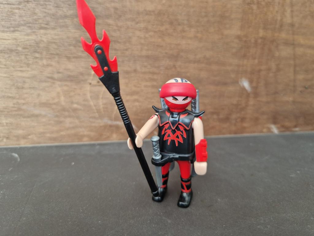 Playmobil 9335 - Ninja met speer en zwaarden, Ophalen, Gebruikt, Complete set