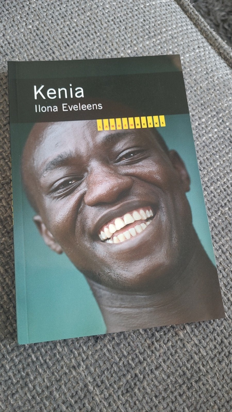 Ilona Eveleens - Kenia, Capitool, Ophalen of Verzenden, Reisgids of -boek, Ilona Eveleens
