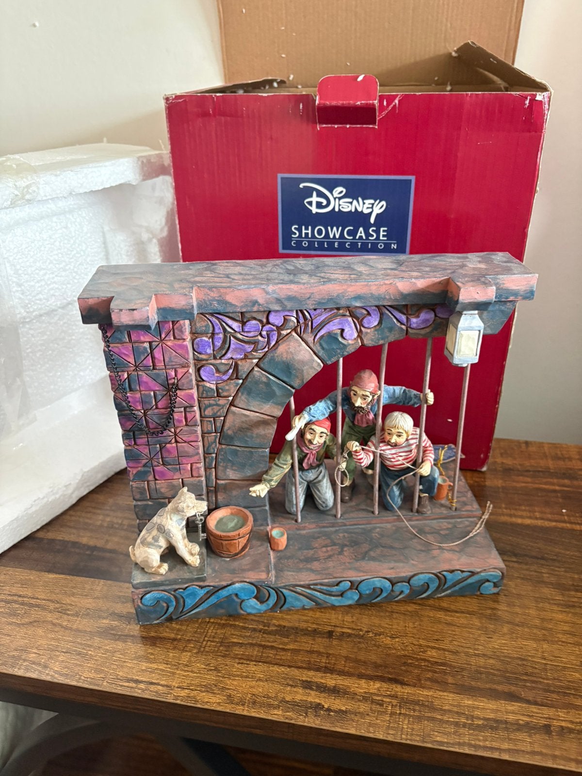 Disney parks retired pirates of the carribean jail beeld, Ophalen, Zo goed als nieuw, Beeldje of Figuurtje