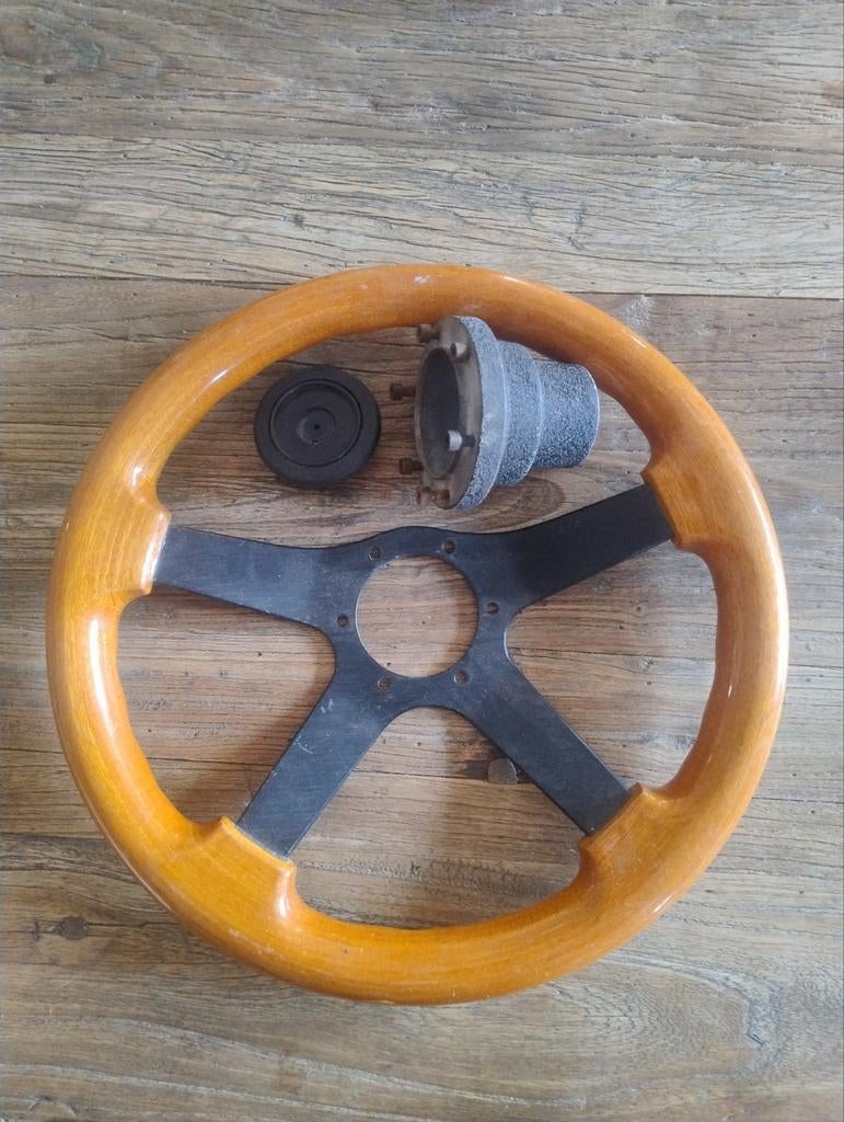 Datsun Cherry Houten Stuur met Naaf, Auto-onderdelen, Interieur en Bekleding, Nissan, Gebruikt, Ophalen of Verzenden