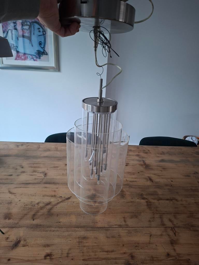 Moderne hanglamp met plexiglas elementen, Huis en Inrichting, Lampen | Vloerlampen, Ophalen, Gebruikt, 100 tot 150 cm, Glas