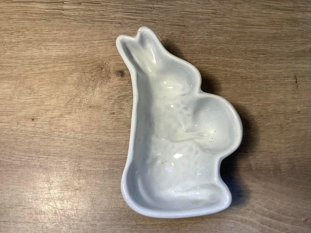 Vintage Chodziez porselein konijn paashaas vorm schaaltje, Ophalen of Verzenden