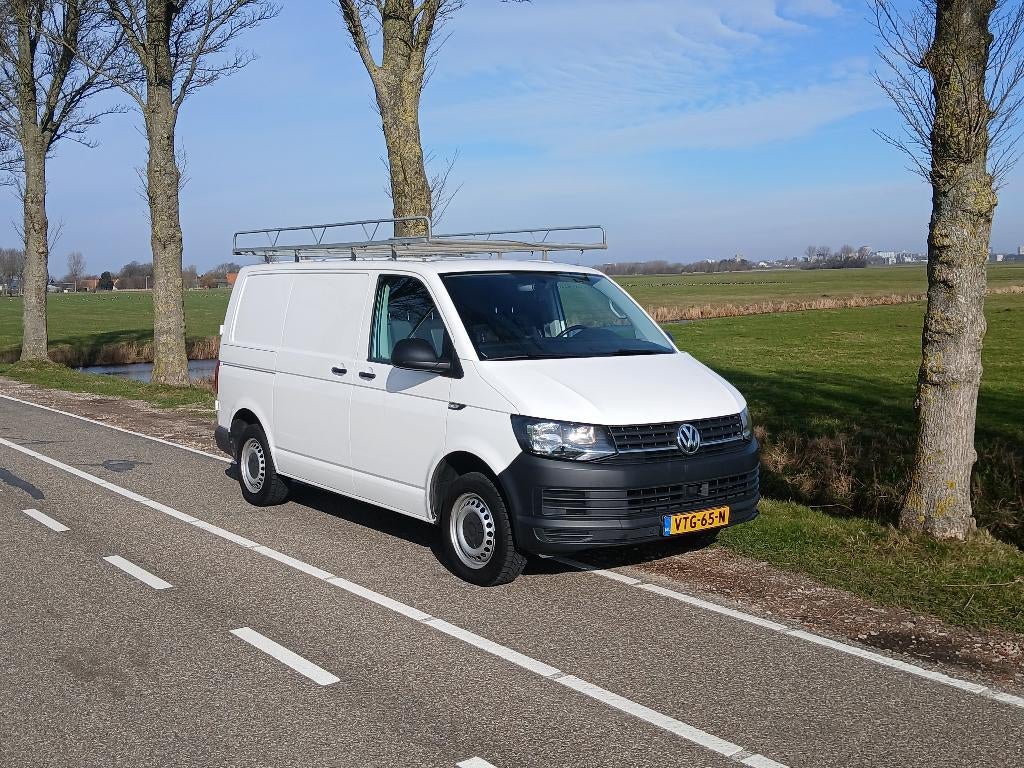 Volkswagen Transporter 2019 Highline 150pk 95dkm!!, Voorwielaandrijving, Stof, 4 cilinders, 150 pk