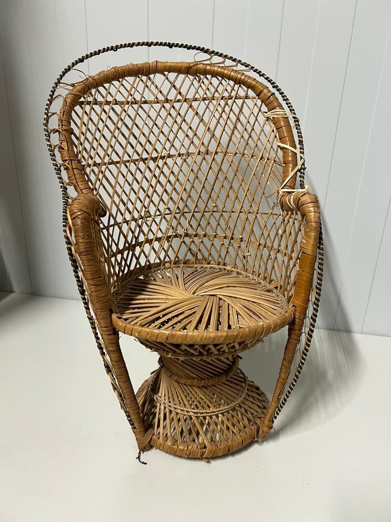 Te Koop : Vintage Poppen Stoel Rotan Pauwenstoel Rieten, Ophalen of Verzenden, Gebruikt, Overige typen
