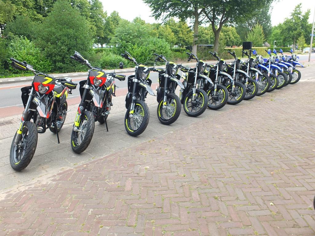 Sherco Sm-Rs 50 2026 E5 Nieuw Derbi/Aprilia/Rieju, 6 versnellingen, Maximaal 45 km/u, Nieuw, Dorpsstraat