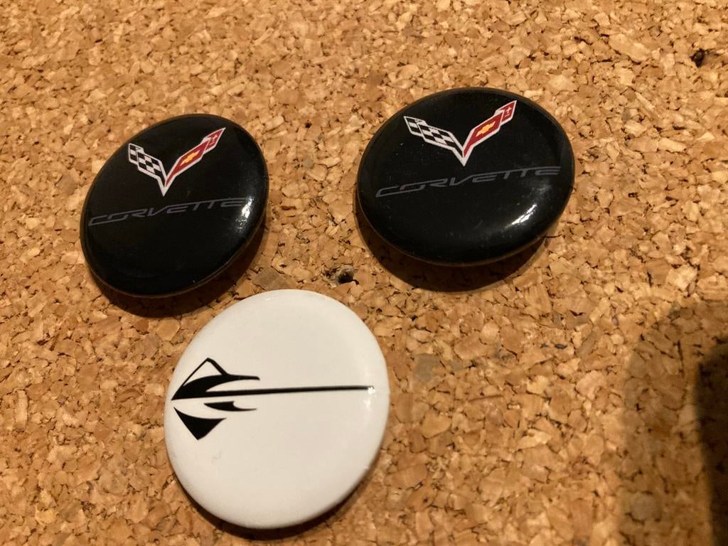 Chevrolet Corvette Stingray buttons, Ophalen of Verzenden, Nieuw, Transport, Button