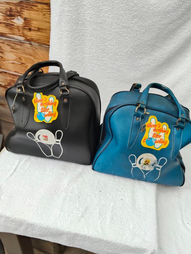 2x vintage bowlingbal met tas en schoenen, Ophalen of Verzenden, Schoenen