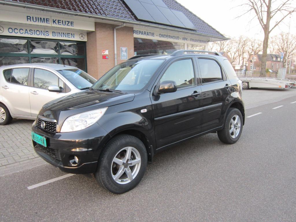 DAIHATSU TERIOS 1.5 16V, Zwart, 4 cilinders, Metallic lak, Zwart