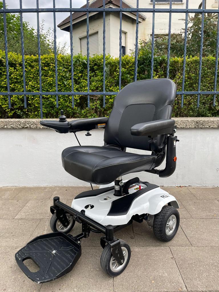 Rascal Rio demontabele elektrische rolstoel in nieuwstaat, Diversen, Rolstoelen, Ophalen of Verzenden, Inklapbaar, Zo goed als nieuw