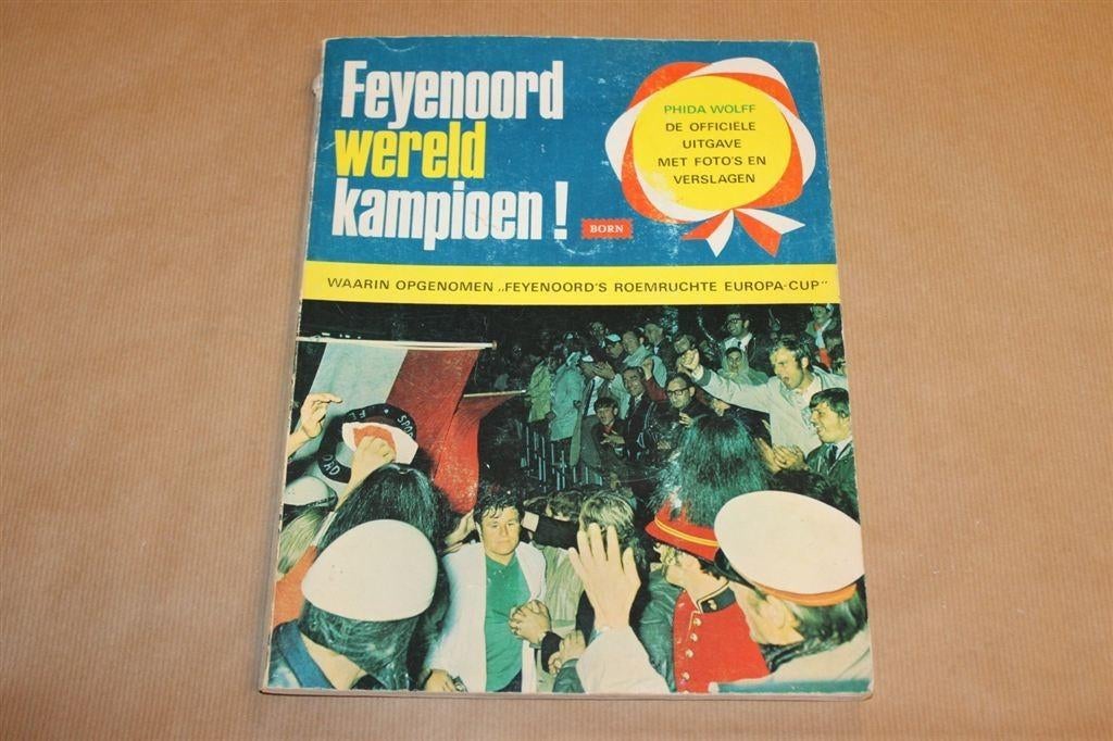 Boek - Feyenoord Wereldkampioen - 1970, Maat XS of kleiner, Ophalen of Verzenden, Gebruikt, Shirt