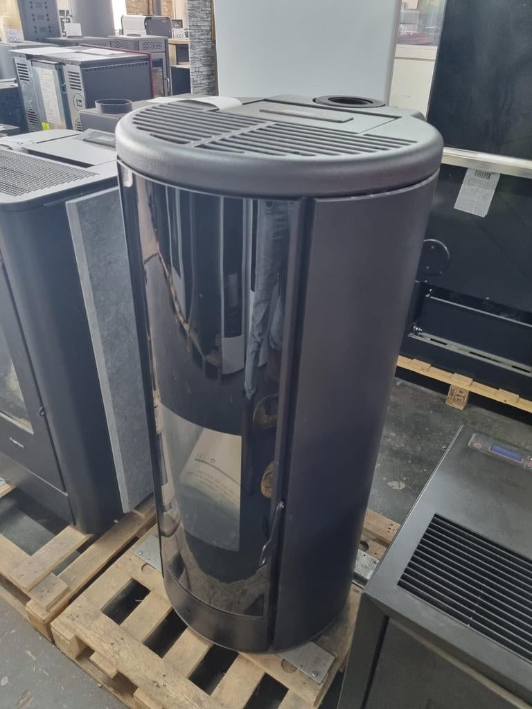 Pelletkachel freepoint breeze airtight 9.1 kw demo, Overige brandstoffen, Ophalen of Verzenden, Zo goed als nieuw, Pelletkachel