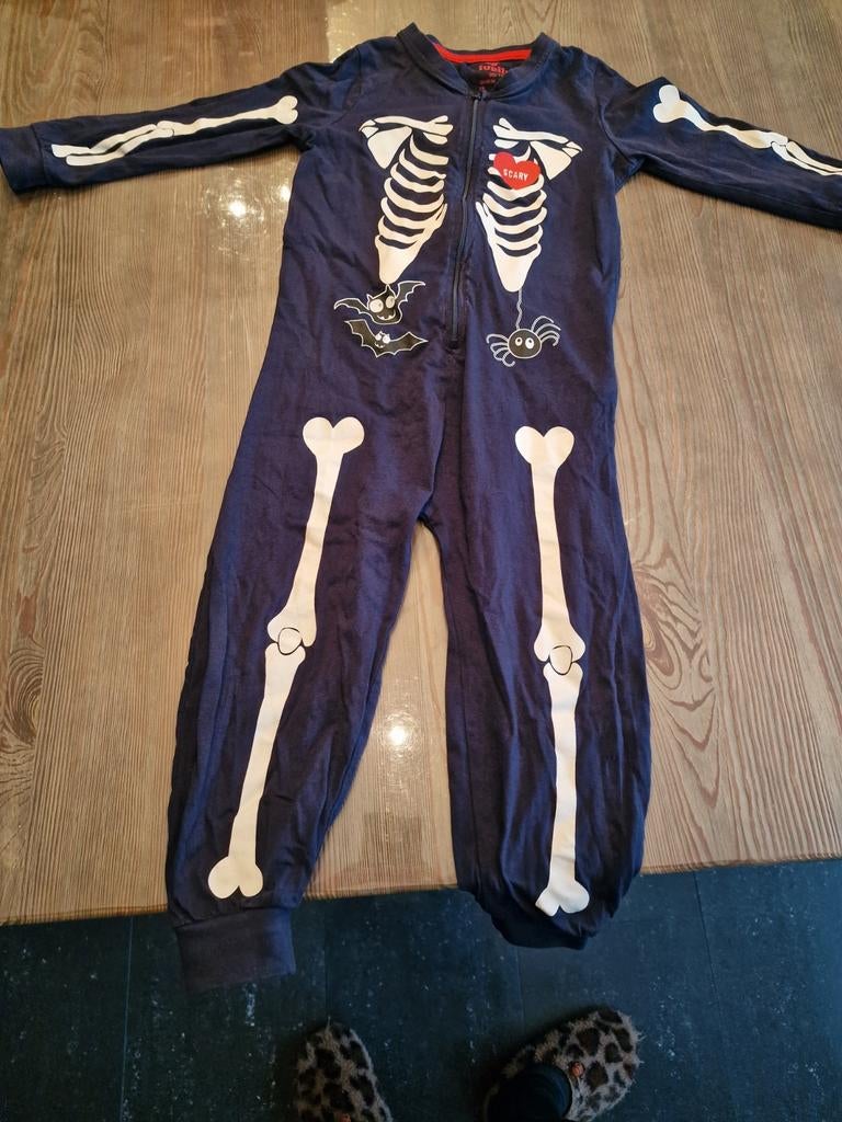 Leuke onesie skelet maat 98/104, Ophalen, Zo goed als nieuw, 104 of kleiner, Jongen of Meisje
